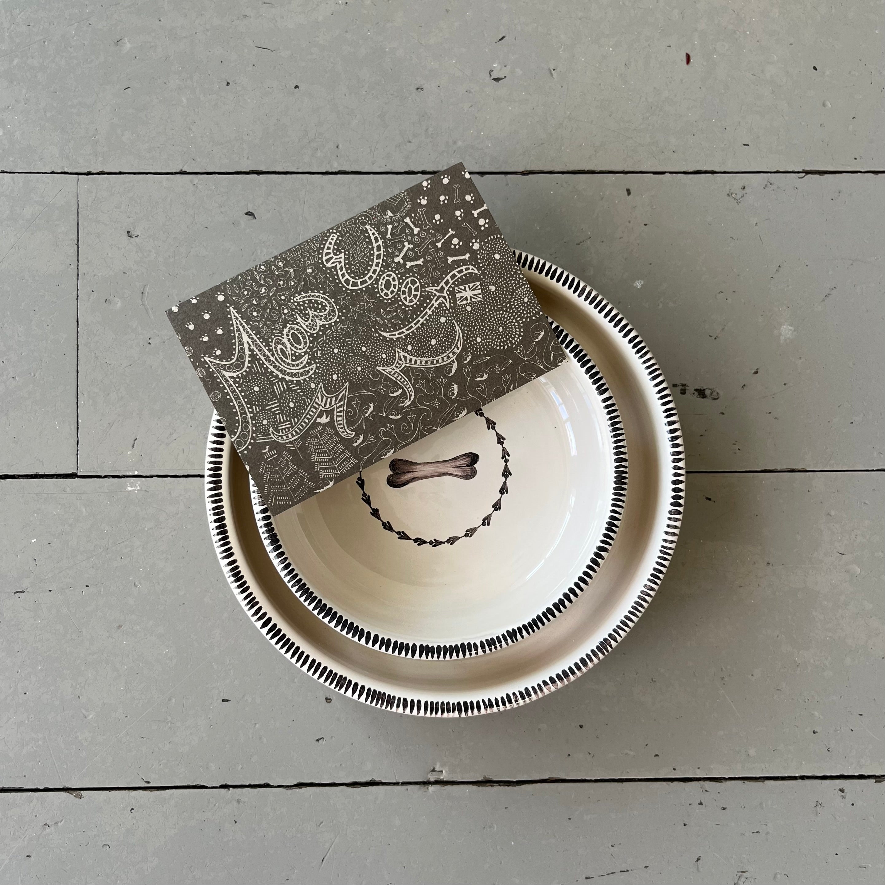 Garland Dog Bowl
